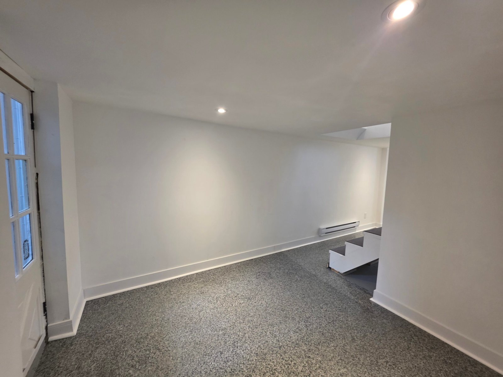 Basement room at 9375 Gouin E.